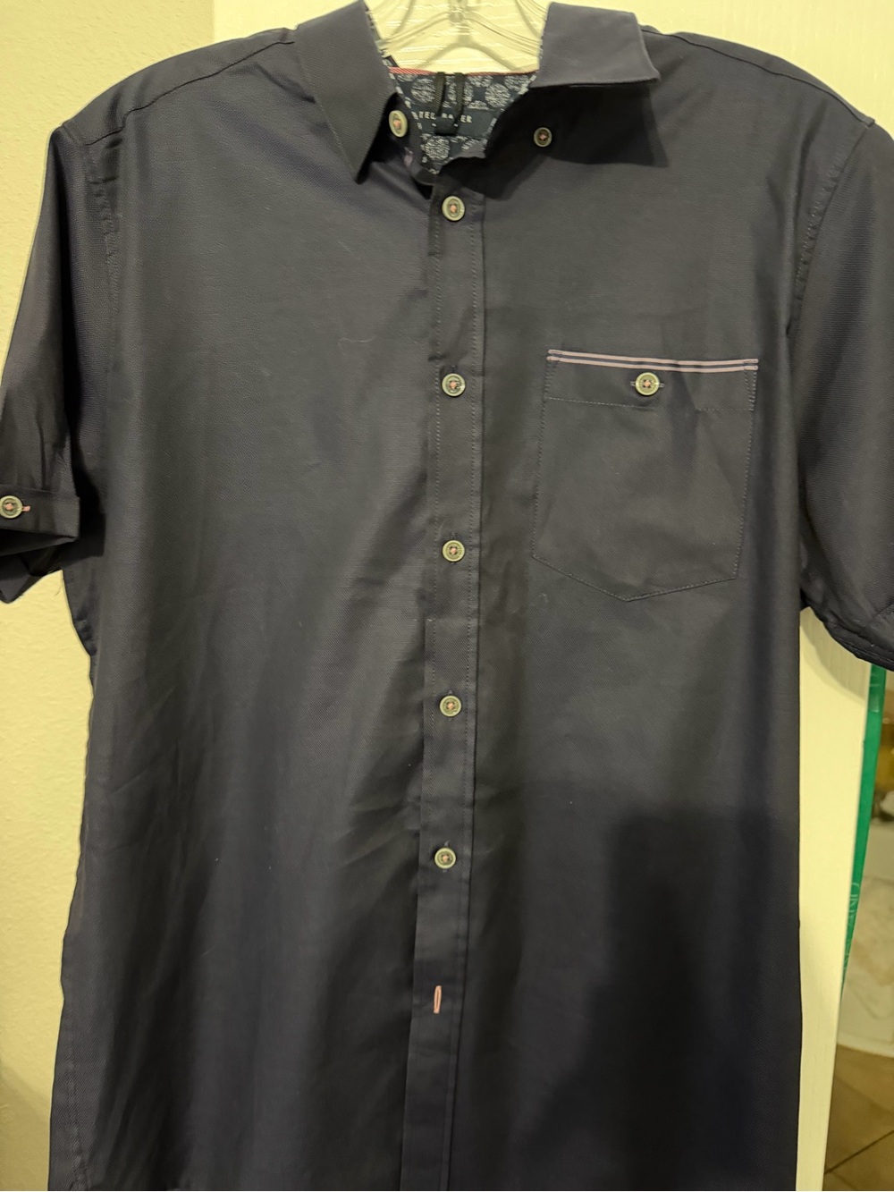 So rare! Ted Baker London Men's Navy Short-Sleeve Button-Up Shirt size 4 nwt